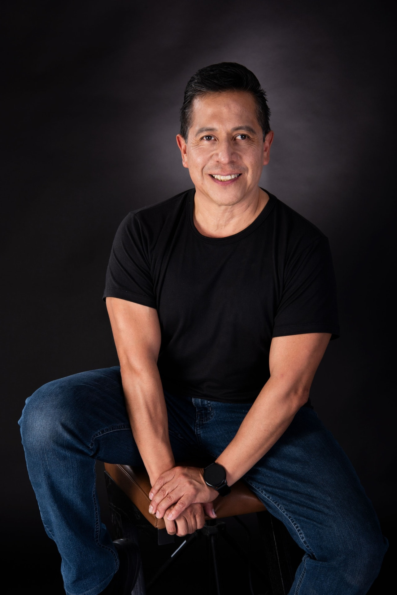 Dr. José González, especialista en sexualidad humana, retrato profesional